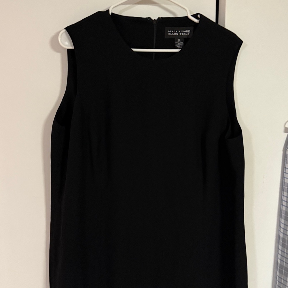 Ellen Tracy Classic Black Sleeveless Dress